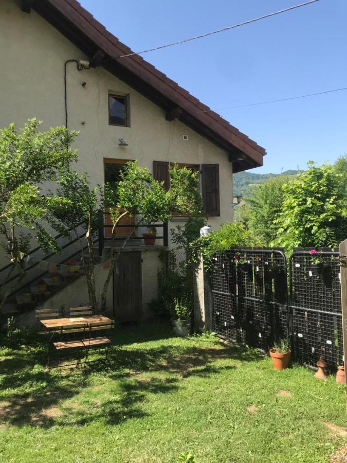 Belladone Guest House Theys Les 7 Laux Exterior photo